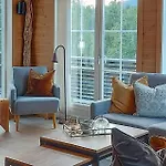 4 Bedroom Cozy In Skollenborg *