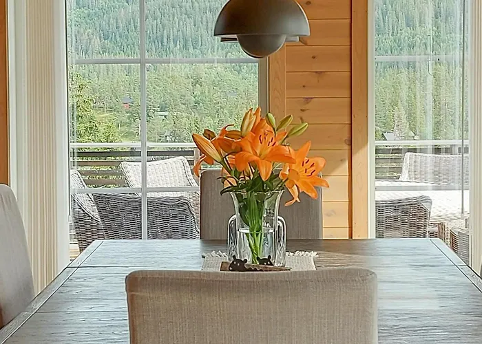 4 Bedroom Cozy In Skollenborg *