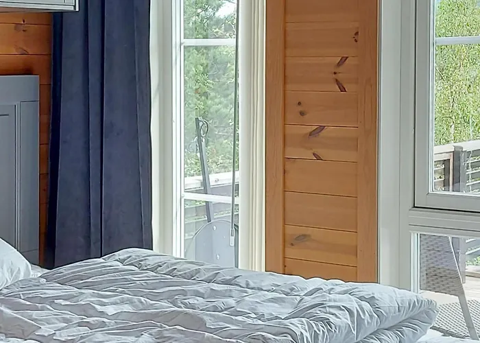 4 Bedroom Cozy In Skollenborg Hébergement de vacances