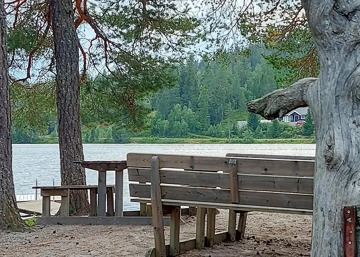 4 Bedroom Cozy In Skollenborg Hébergement de vacances *