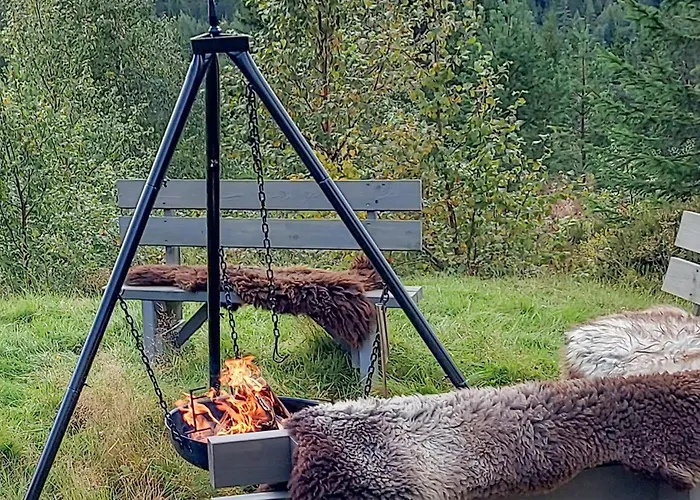 4 Bedroom Cozy In Skollenborg Hébergement de vacances *