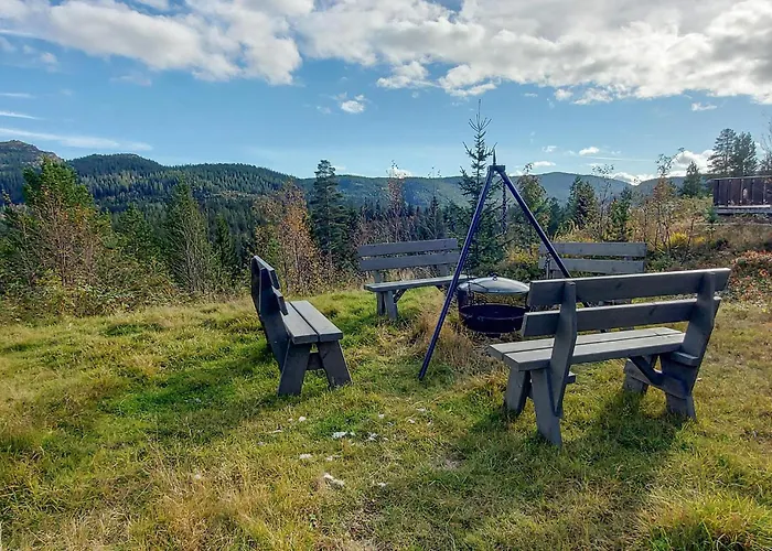 4 Bedroom Cozy In Skollenborg Lindaskroken