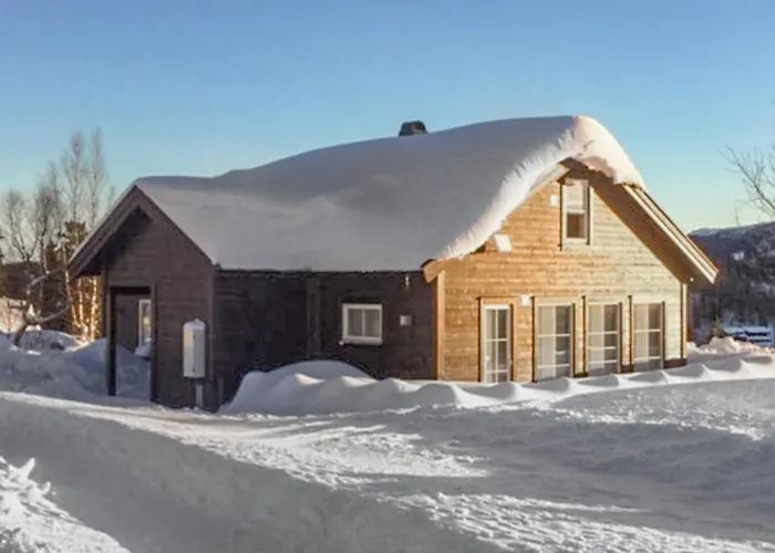 4 Bedroom Cozy In Skollenborg *