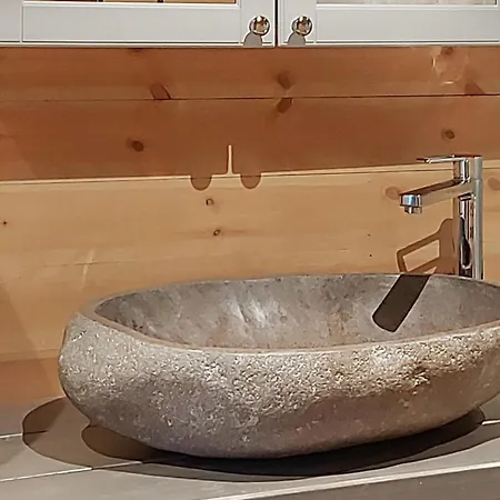 4 Bedroom Cozy In Skollenborg * Lindaskroken