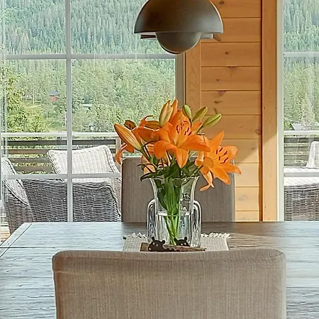 4 Bedroom Cozy In Skollenborg *