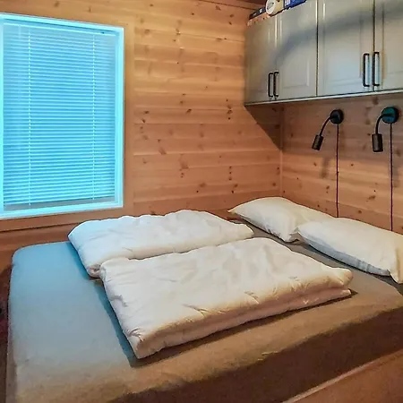 4 Bedroom Cozy In Skollenborg Dom wakacyjny *