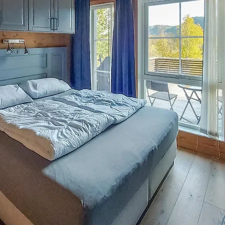 Dom wakacyjny 4 Bedroom Cozy In Skollenborg Lindaskroken